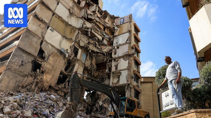 Trump Says Iran Has 'No Cards' as Peace Talks Loom and Hormuz Blockade Threatens