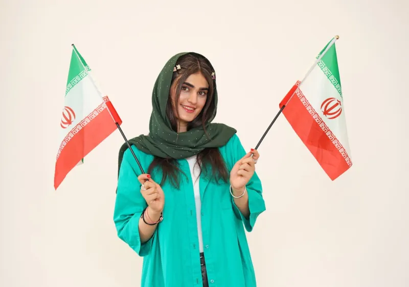 Iranian Canadians call on U.S. to keep up military pressure at embassy rally