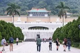 China offers incentives to Taiwan following opposition leader's visit