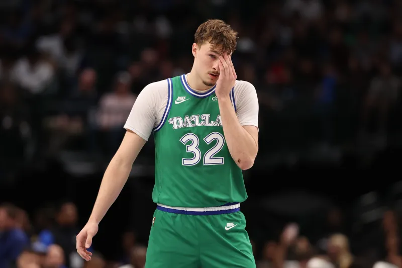 Star's Season Ends in Mavericks Finale vs. Bulls