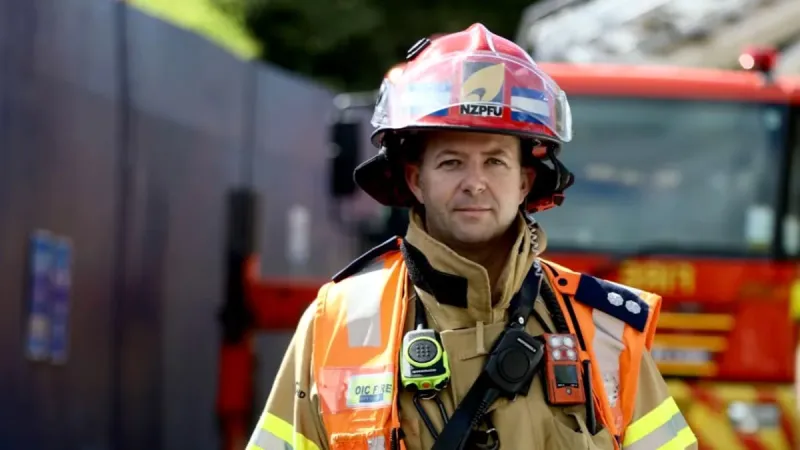Firefighters, police clash over cliff rescue of woman trapped in ‘extremely precarious position’