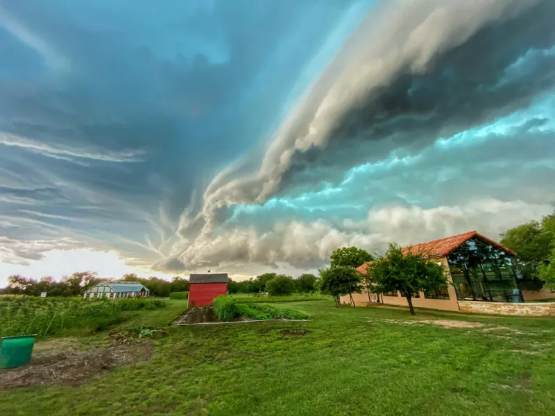 Tornadoes in Ann Arbor, Melvindale-Lincoln Park confirmed