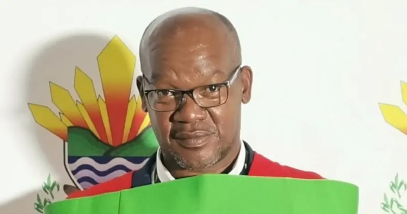 ANC mayor Maimane ‘offers opposition councillors cash’ to help oust his own party