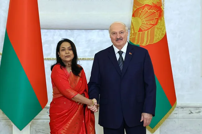 Lankan Ambassador presents Letters of Credence to President of Belarus