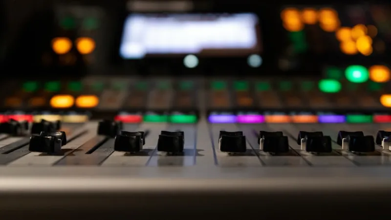 In Focus: Audio-Technica R-Series Headphones