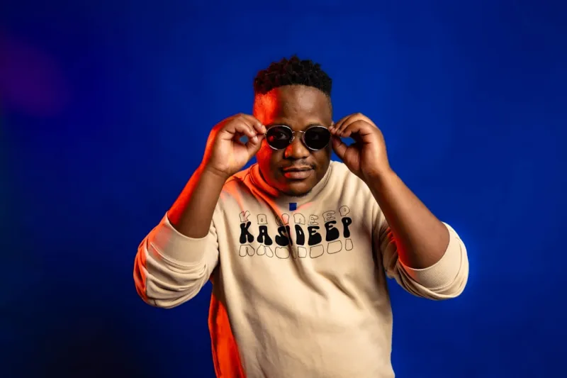 Empowering Celeb-Fronted Fragrance Campaigns