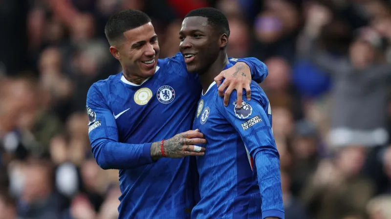 Chelsea starting lineup vs Leeds 'decided' as Enzo Fernandez set for new role as duo return