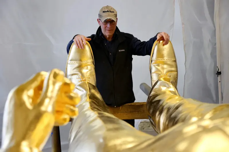 What's the backstory on the Trump statue at PGA Tour event? It involves a payment dispute