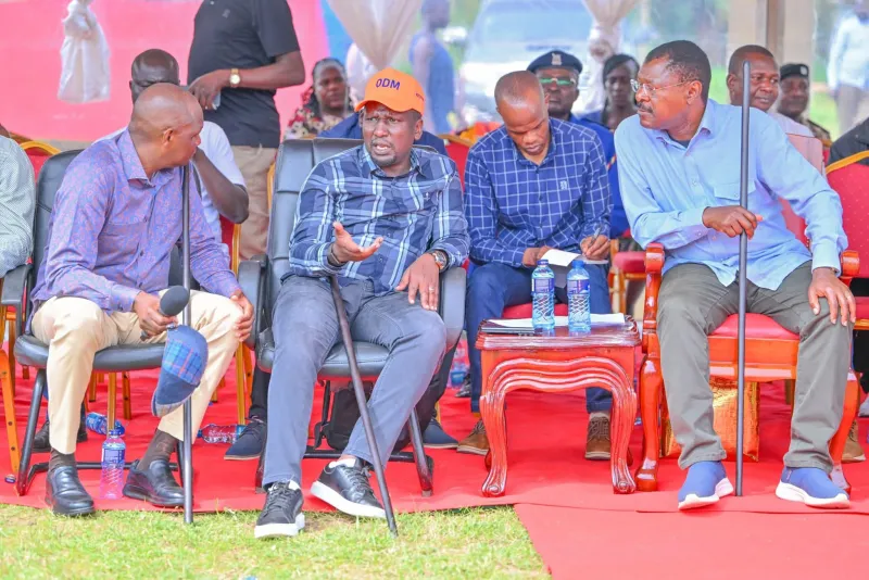 Wetang’ula, allies urge Uhuru to exit political frontline