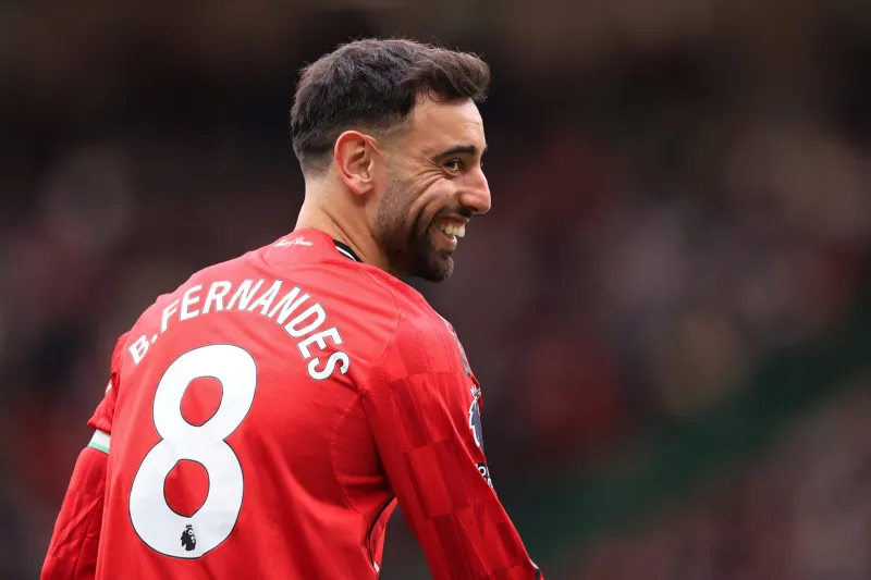 Michael Carrick claims it's 'clear to see' how Bruno Fernandes feels about playing for Man Utd right now