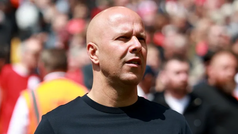 Liverpool news: Arne Slot replacement theory emerges as £70m duo handed ultimatum