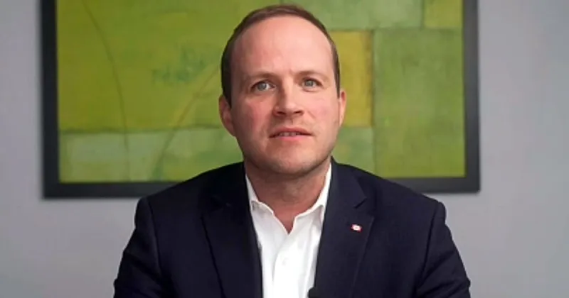 MP to resign when House rises for summer